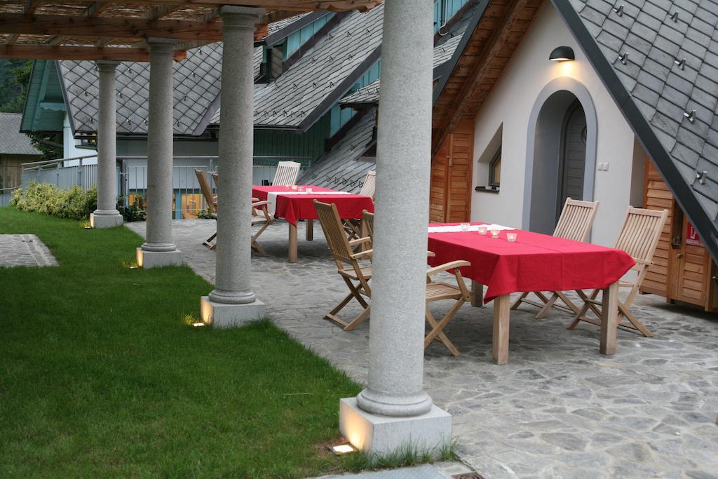 Apartments Cvetje V Jeseni Skofja Loka Luaran gambar
