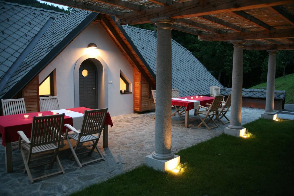 Apartments Cvetje V Jeseni Skofja Loka Luaran gambar
